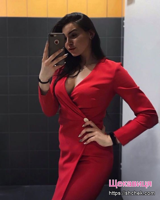 Lady in red